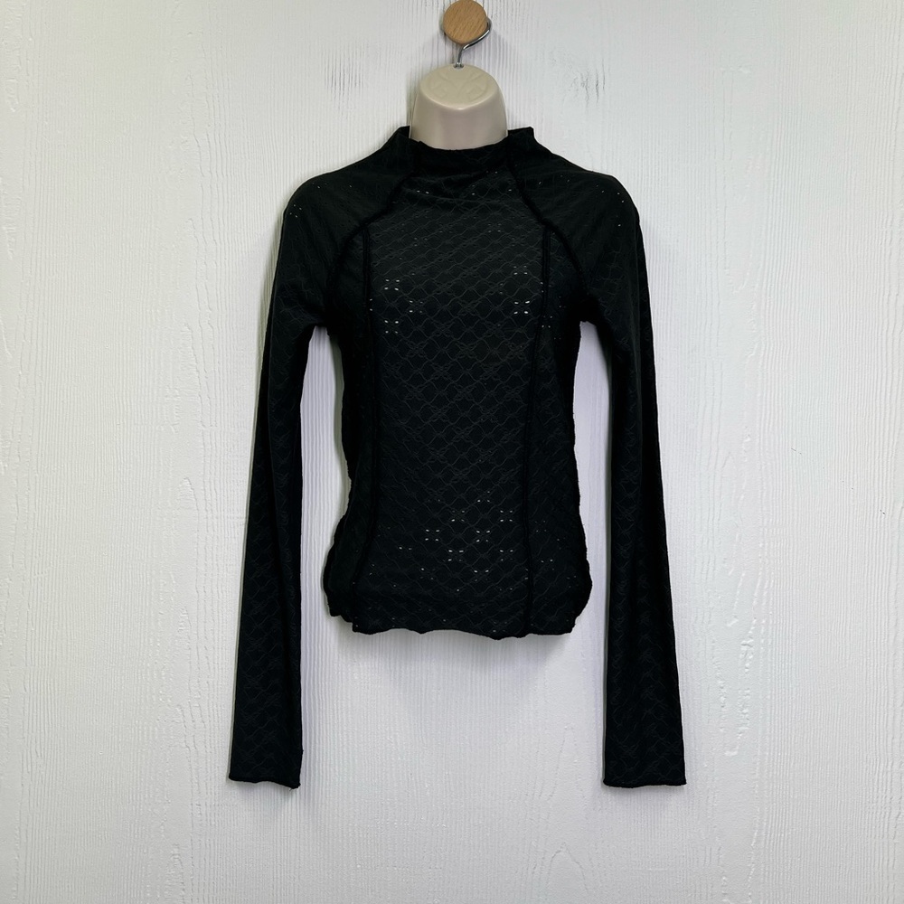 Urban Outfitters - Black Open Floral Design Long Sleeve Mock Neck Blouse Medium